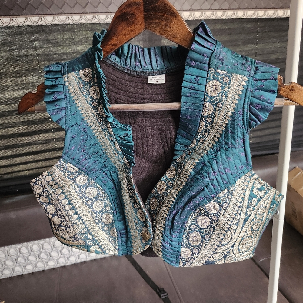 Teal Cropped vest